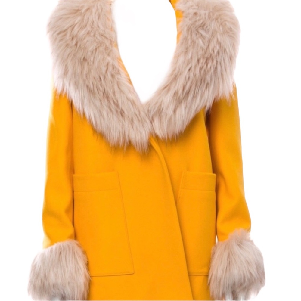 Love Moschino Wool Yellow Jacket Size 6 Faux Fur Trim & Shawl Collar NWT